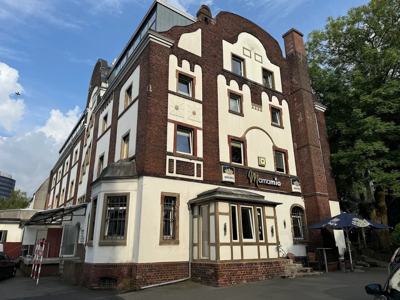 Historisches Mama Mia Ristorante Gebäude Außenansicht in Dortmund